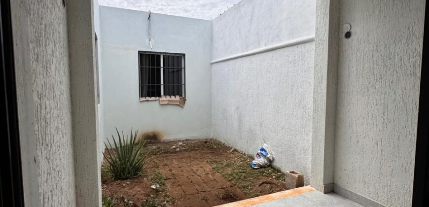 Casa en renta Pury